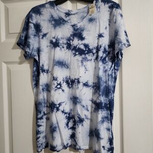 PINK Victoria's Secret Blue Tie-Dye Short Sleeve Tee L